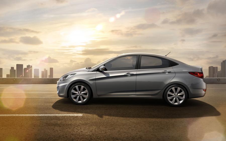  Hyundai Solaris 2011 года  (фото 11 из 45)